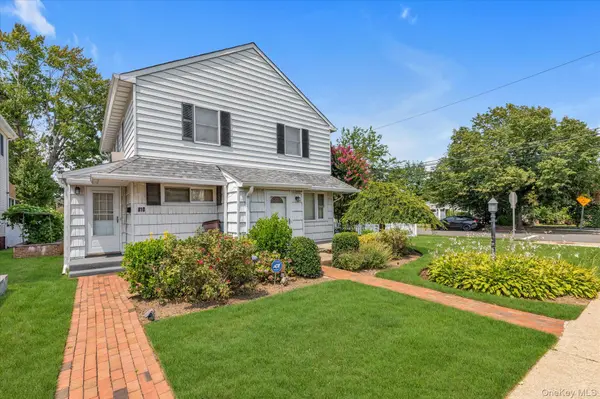 810 Ibsen ST, Woodmere, NY 11598