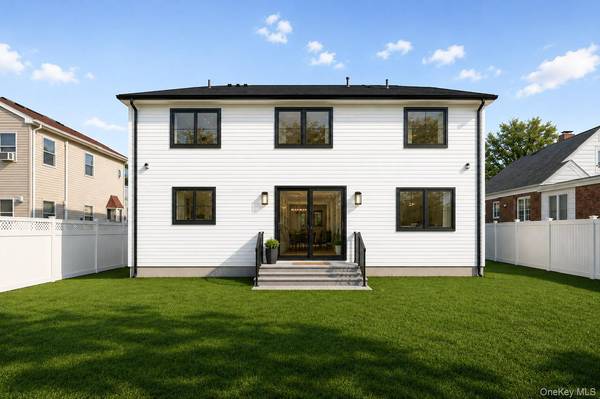 101 Home ST, Bellmore, NY 11710