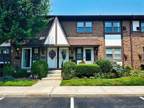 445 Mariners WAY, Copiague, NY 11726