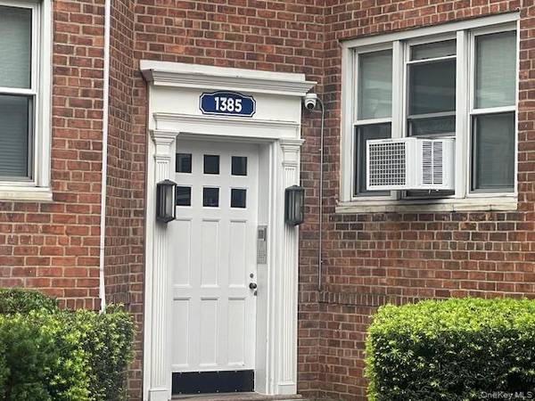 1385 Broadway #A33, Hewlett, NY 11557