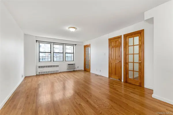 42-55 Colden ST #15J, Flushing, NY 11355