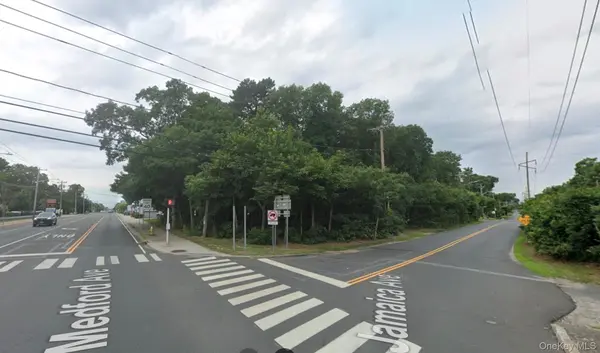 S/W CORNER ROUTE 112 Route 112 & Jamaica Ave, Medford, NY 11763