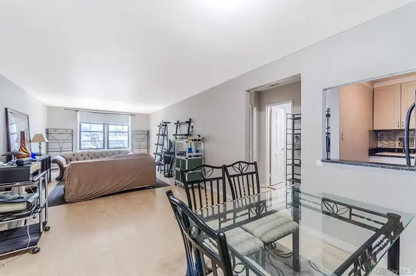 1215 Avenue M AVE #1F, Brooklyn, NY 11230