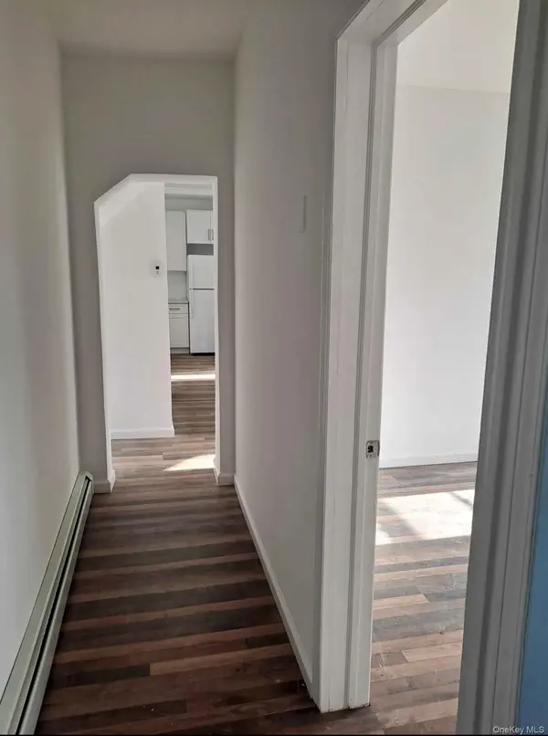 14-04 Dickens ST, Far Rockaway, NY 11691