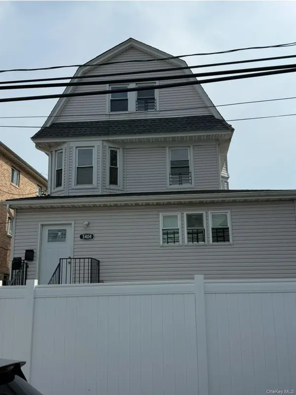 14-04 Dickens ST, Far Rockaway, NY 11691