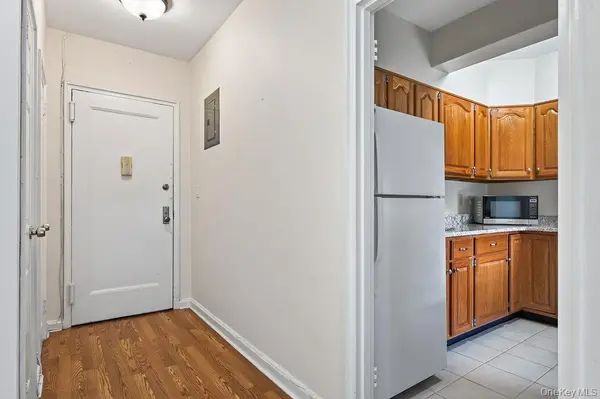 210 Pelham RD #2F, New Rochelle, NY 10805
