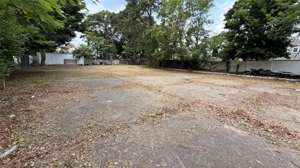 Johnson ST, Amityville, NY 11701