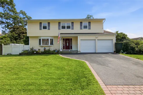 22 Clymer ST, Port Jefferson Station, NY 11776