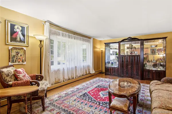 22 Clymer ST, Port Jefferson Station, NY 11776