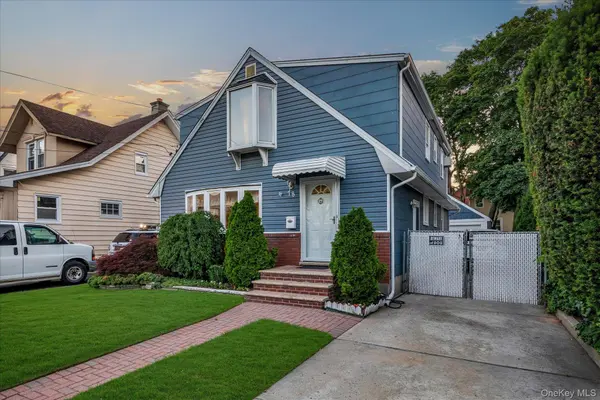 78 Rockaway Pkwy, Valley Stream, NY 11580