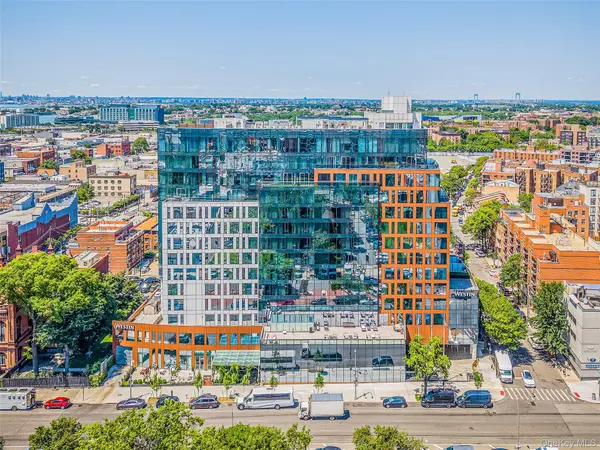 35-32 Leavitt ST #12B, Flushing, NY 11354