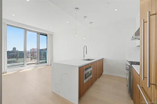 35-32 Leavitt ST #12B, Flushing, NY 11354