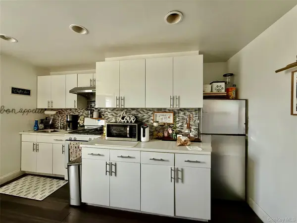 14-18 114th ST, College Point, NY 11356