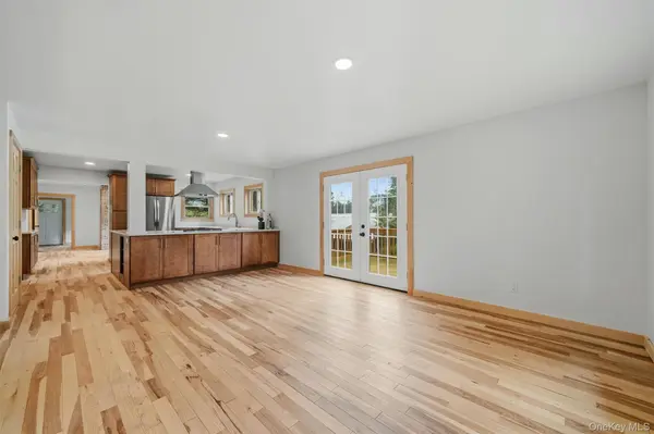 71 Oak ST, Narrowsburg, NY 12764