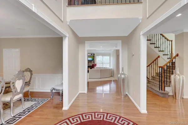 7 Brookline CT, Wading River, NY 11792