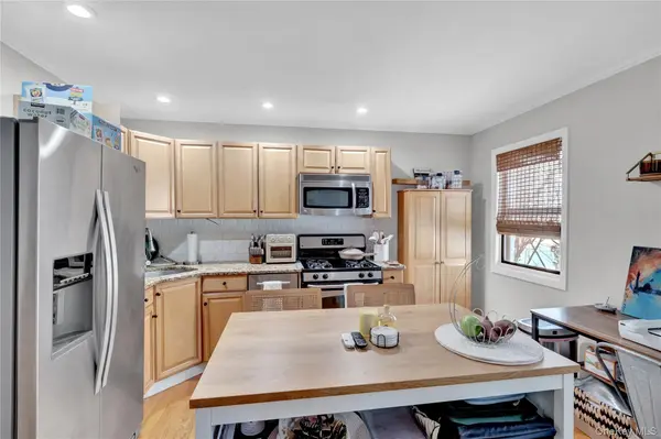 65 W Broadway #10A, Long Beach, NY 11561