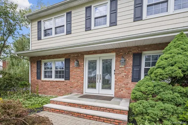 16 Yale DR, New City, NY 10956