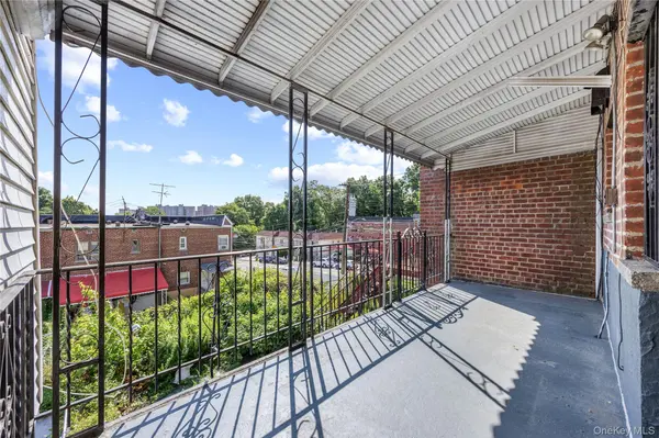3302 Tiemann AVE, Bronx, NY 10469