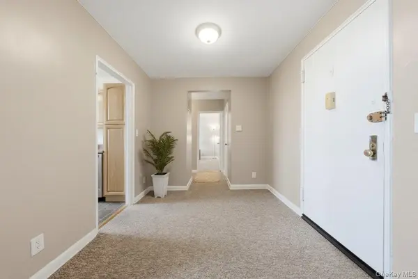 3 Sadore LN #7P, Yonkers, NY 10710