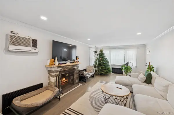 1038 Traymore BLVD, Island Park, NY 11558