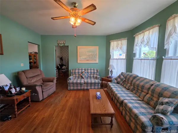 83 Green ST, Hudson, NY 12534
