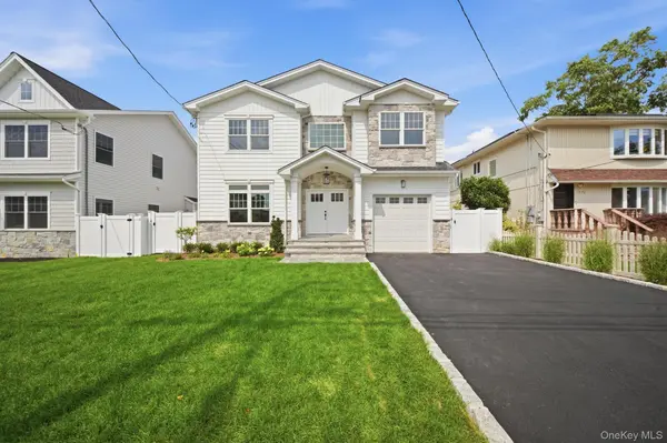 1586 Maeder AVE, Merrick, NY 11566
