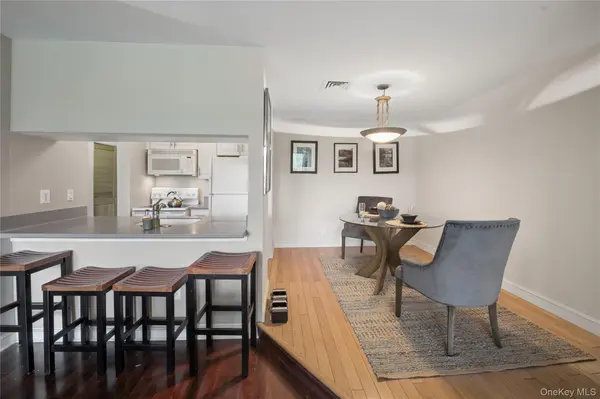 25 Rockledge AVE #PH11, White Plains, NY 10601