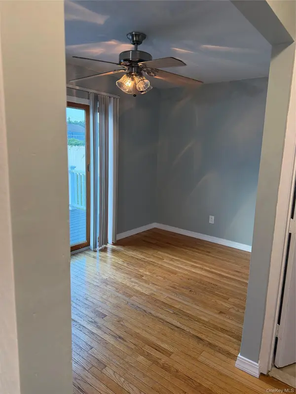 51 E Cedar ST, Central Islip, NY 11722