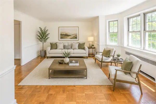 2 chateaux CIR #2E, Scarsdale, NY 10583