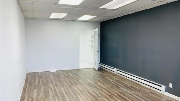 13687 Roosevelt AVE #305, Flushing, NY 11354