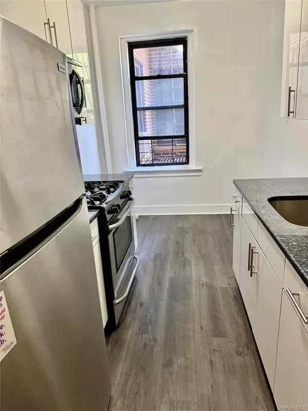 3721 80 ST #2T, Jackson Heights, NY 11372