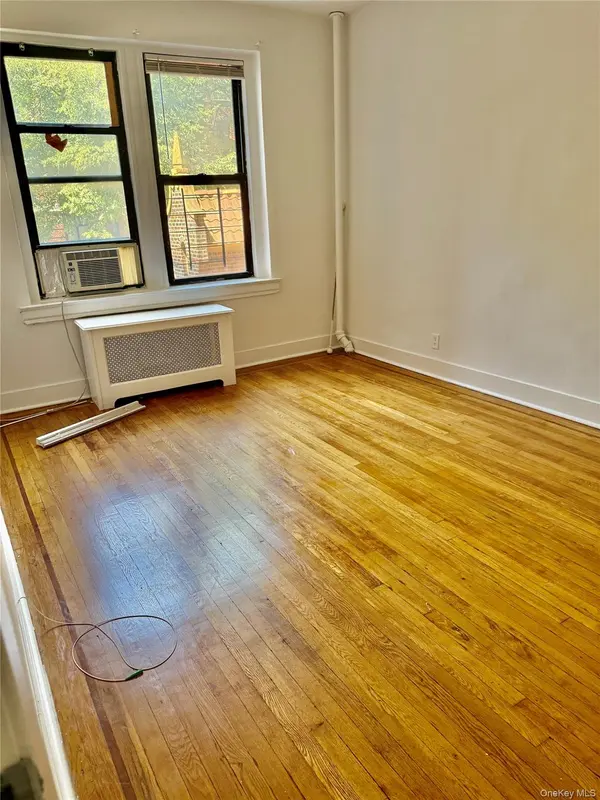 3721 80 ST #2T, Jackson Heights, NY 11372