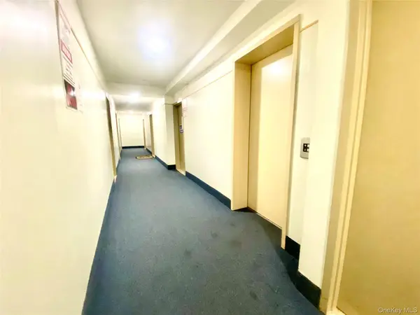 38-22 147th ST #5B, Flushing, NY 11355