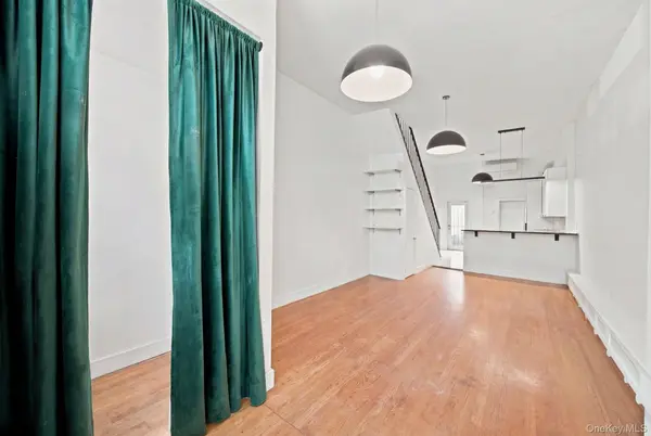251 Graham AVE, Brooklyn, NY 11206