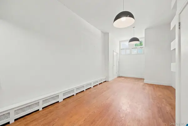 251 Graham AVE, Brooklyn, NY 11206