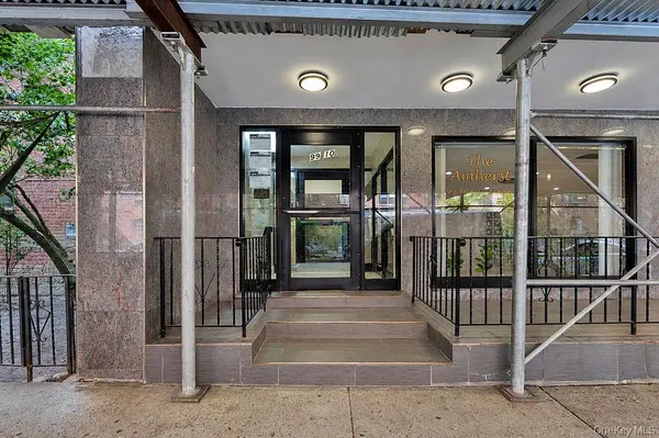 9910 60th AVE #5J, Corona, NY 11368