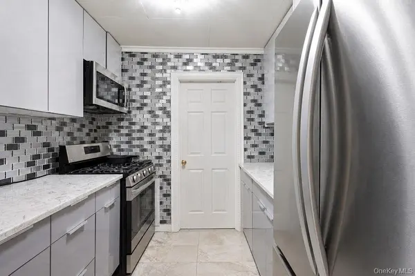 9910 60th AVE #5J, Corona, NY 11368