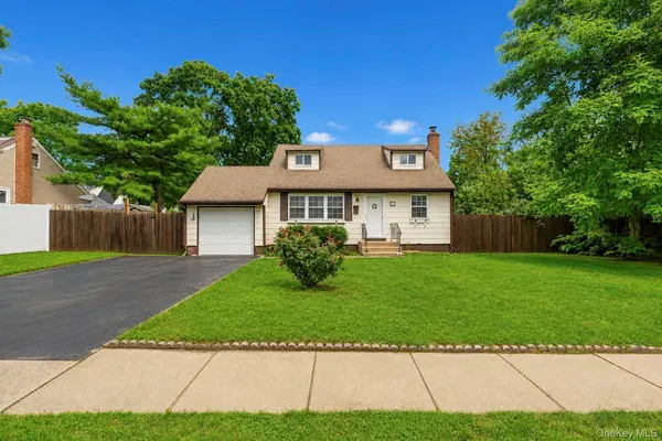 491 Smith ST, Central Islip, NY 11722