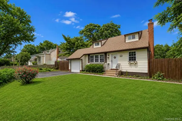 491 Smith ST, Central Islip, NY 11722