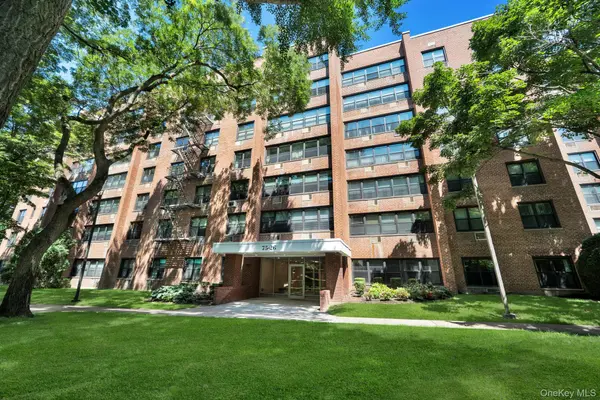 75-26 Bell BLVD #LD, Oakland Gardens, NY 11364