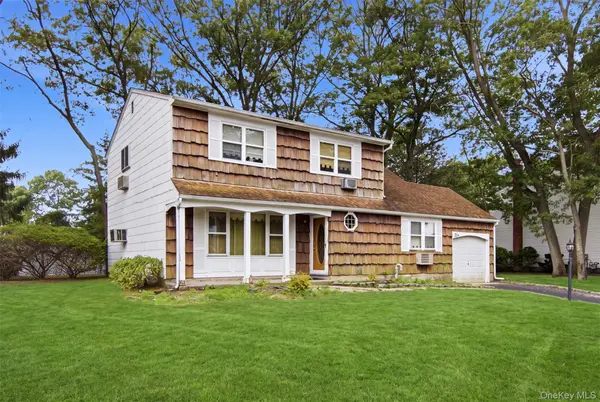4 Smithtown CRES, Smithtown, NY 11787