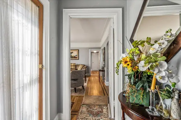 166-47 25th AVE, Whitestone, NY 11357