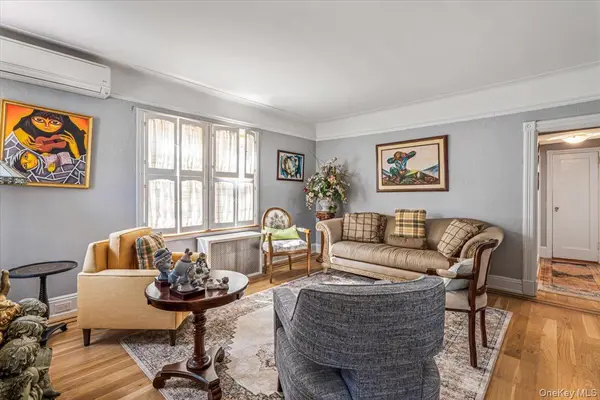 166-47 25th AVE, Whitestone, NY 11357