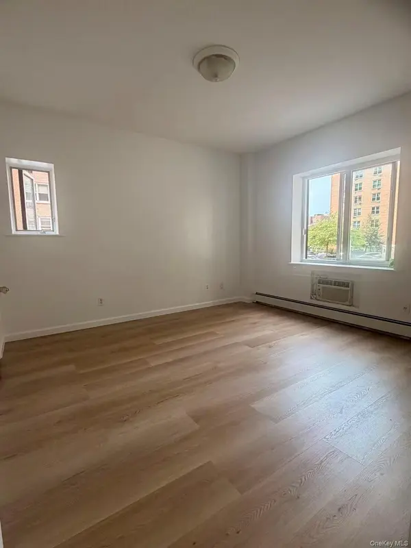 4231 Colden ST #R1H, Flushing, NY 11355