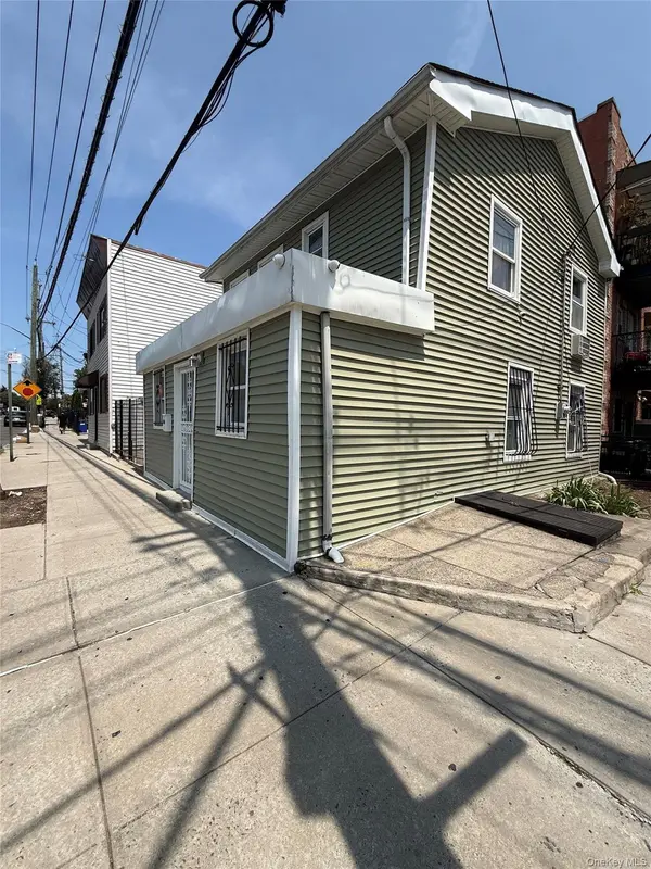 801 E 215th ST, Bronx, NY 10467