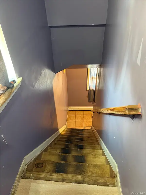 801 E 215th ST, Bronx, NY 10467