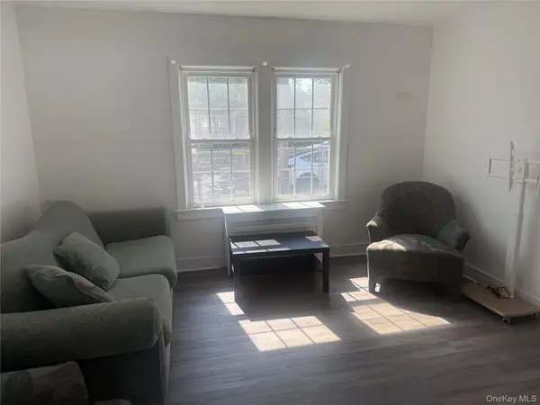 8474 Homelawn ST, Jamaica, NY 11432