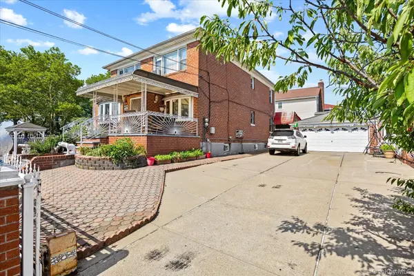 15026 122nd ST, South Ozone Park, NY 11420