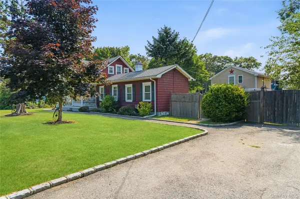 278 Ferndale BLVD, Islip, NY 11751