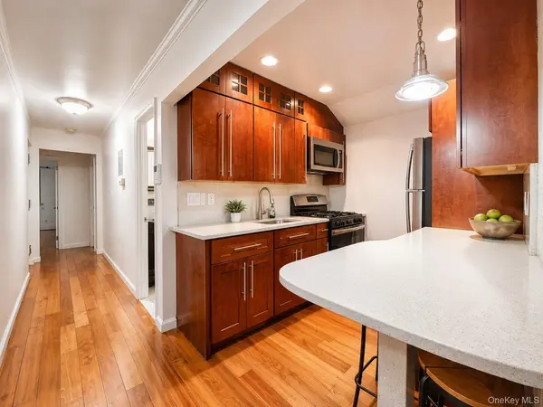 140-18 33rd AVE #4, Flushing, NY 11354